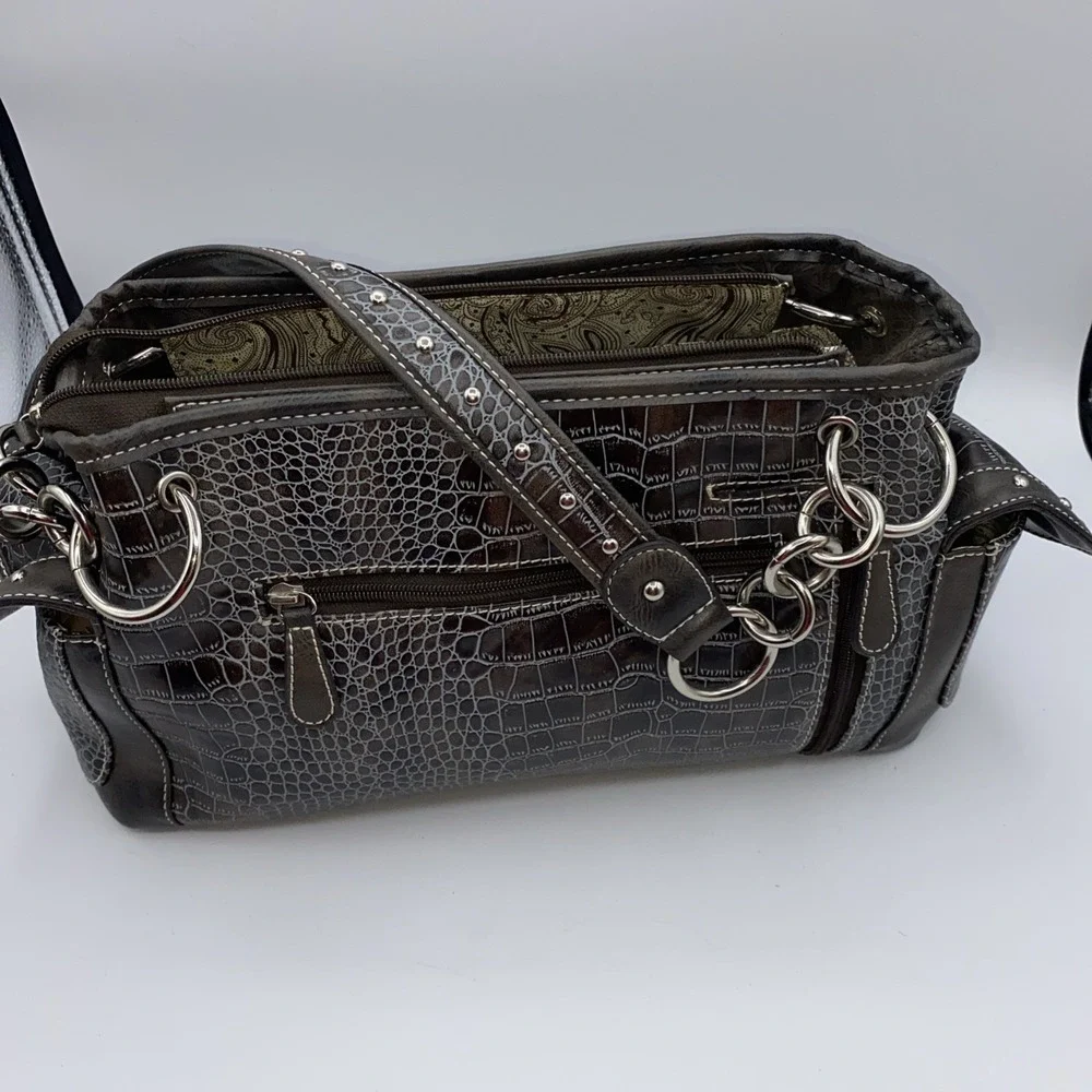 Blazin Roxx Concealed Carry Purse Handbag Studded N7530827 Pockets Bling Western